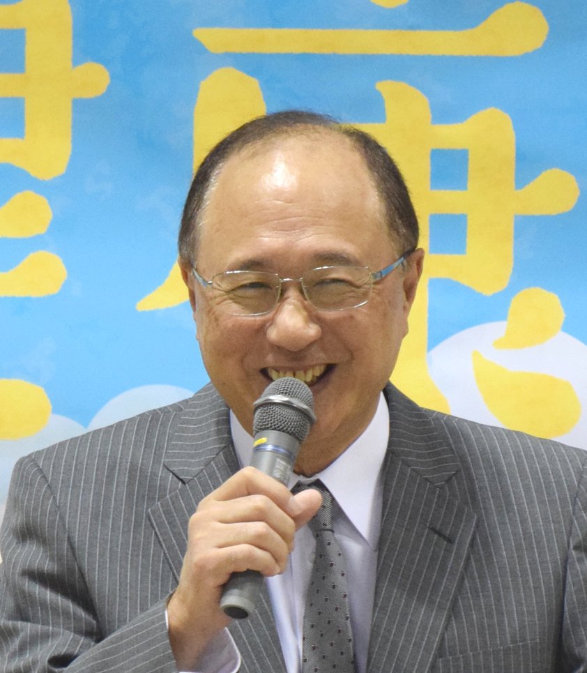 病院長: 田 中 靖 久
